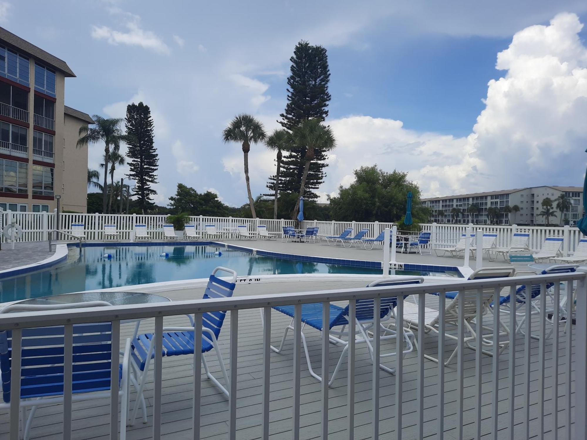 4080 Lake Bayshore Drive Bradenton Buitenkant foto